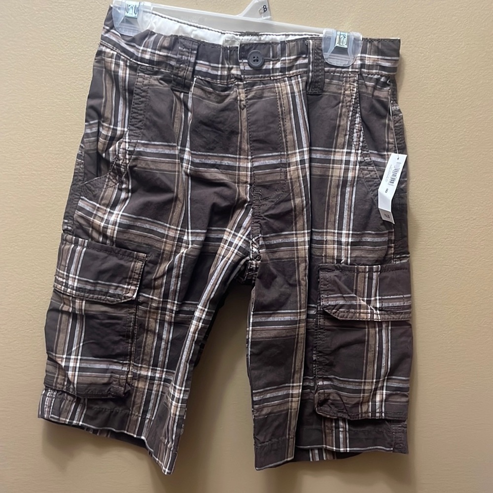 Old Navy Plaid Cargo Khaki Boys Shorts Size 8